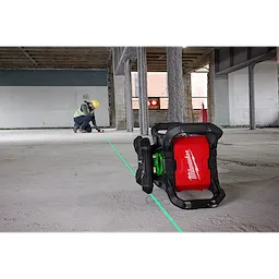 M18™ Green Interior Rotary Laser Level Kit w/ Remote/Receiver & Wall Mount Bracket App Shot